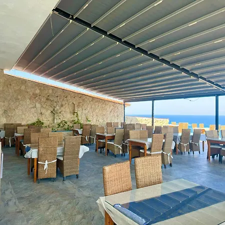 Burhan's Hotel 3*
