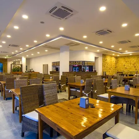 Burhan's 3* Rizokarpaso