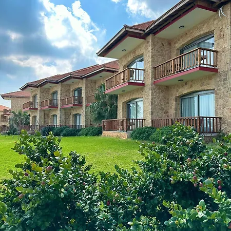 Burhan's 3* Rizokarpaso