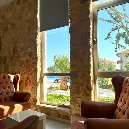 Burhan's 3* Rizokarpaso